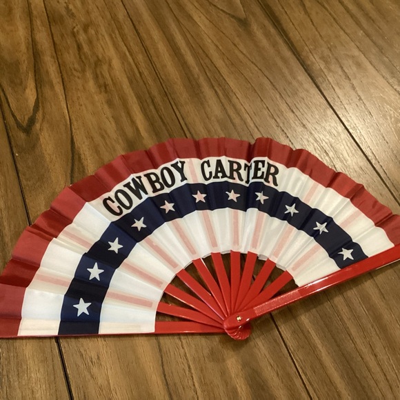beyonce Accessories - BEYONCE OFFICIAL ACT II COWBOY CARTER TOUR FAN red white blue RODEO CHITLIN